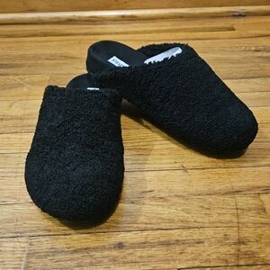Steve Madden Black Textured Slip-On Mules